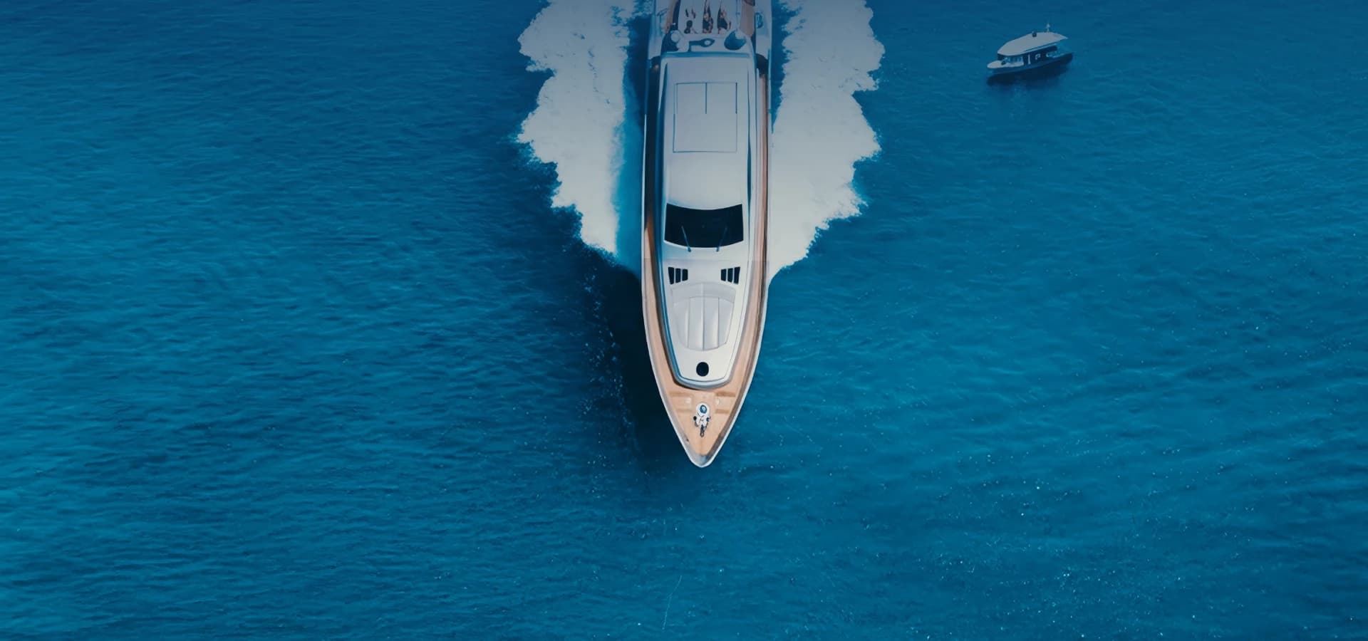 Footer Yatch